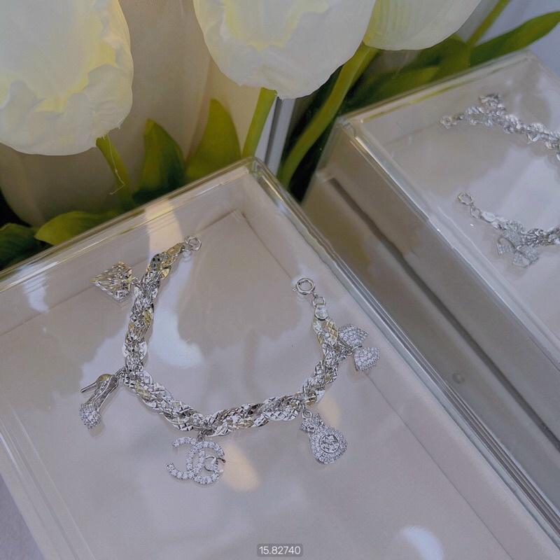 Lắc tay xoắn lá xi bạch kim 5 charm