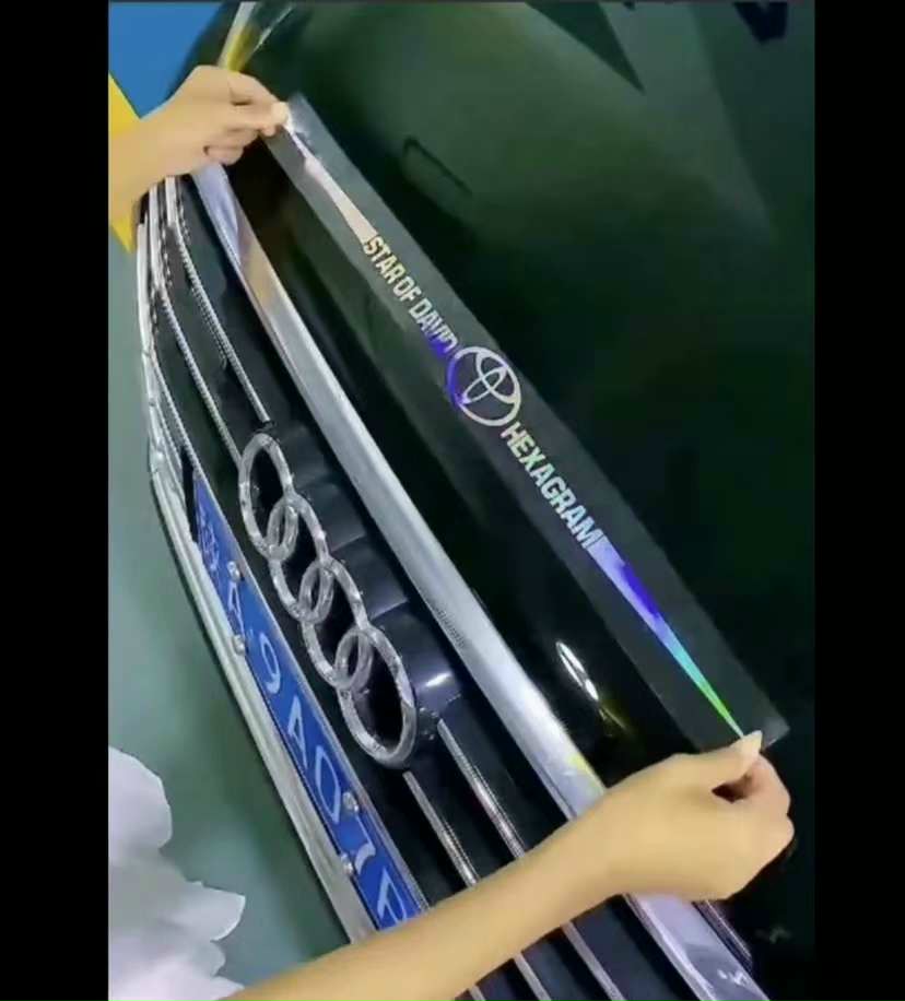 Tem dán thể thao xe ô tô nổi chữ- Logo 3D phản quang