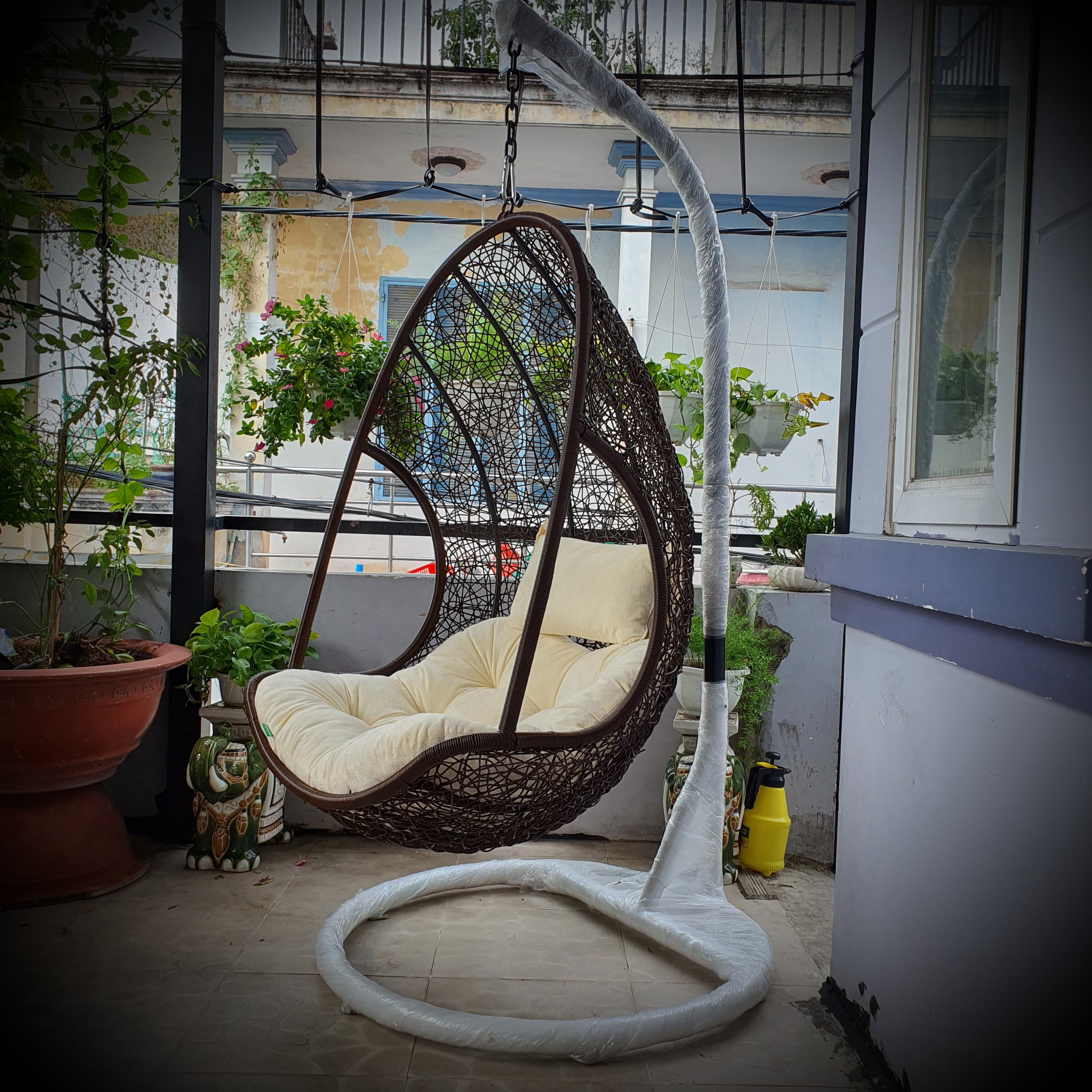 Xích đu đơn nệm nhung - NAVICOM