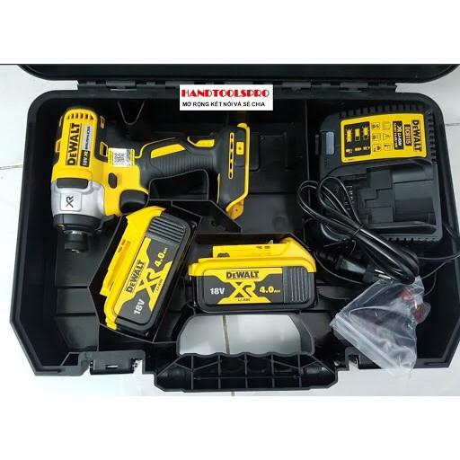 Máy vặn vít động lực pin 18V Dewalt DCF887M2-KR