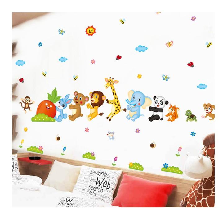 Decal trang trí cho bé thú kéo cà rốt mẫu 01