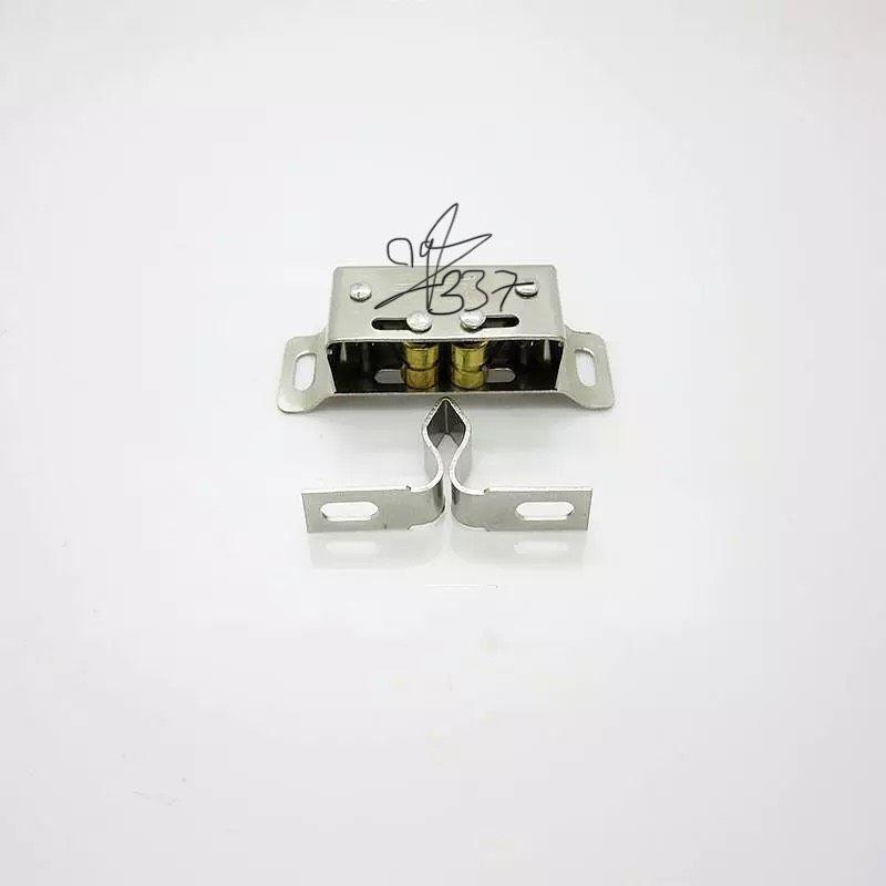 Chốt kẹp cửa tủ chất liệu inox