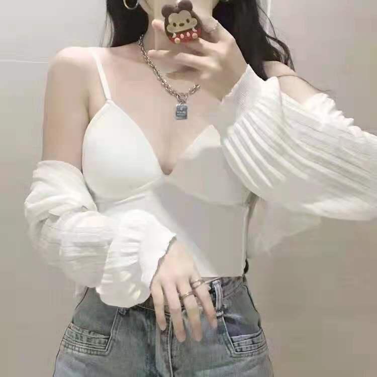 Áo 2 Dây Nữ Su Cup Cổ Chữ V Sâu Gợi Cảm Đệm Ngực Dáng Ôm 2D18