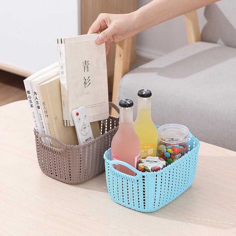 Rổ Nhựa Giả Đan Mây Có Quai Cầm Đựng Đồ Kute Màu Sắc Đa Dạng