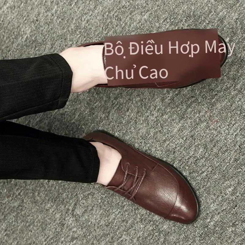 Giày da phong cách mới nhất giày công sở chống mài mòn ngoài trời giày lưới màu đỏ in