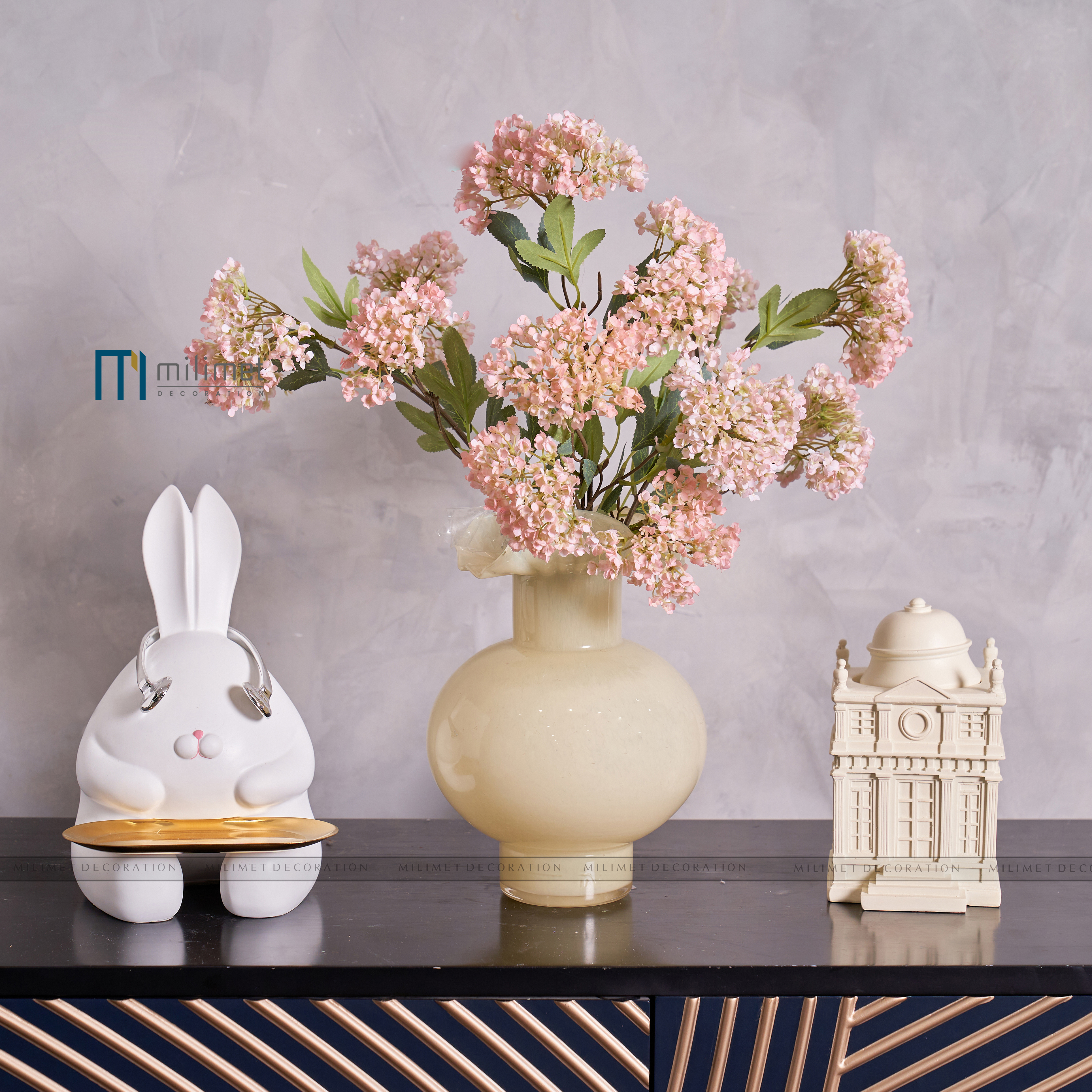 Lọ hoa miệng lá bèo vàng nhạt