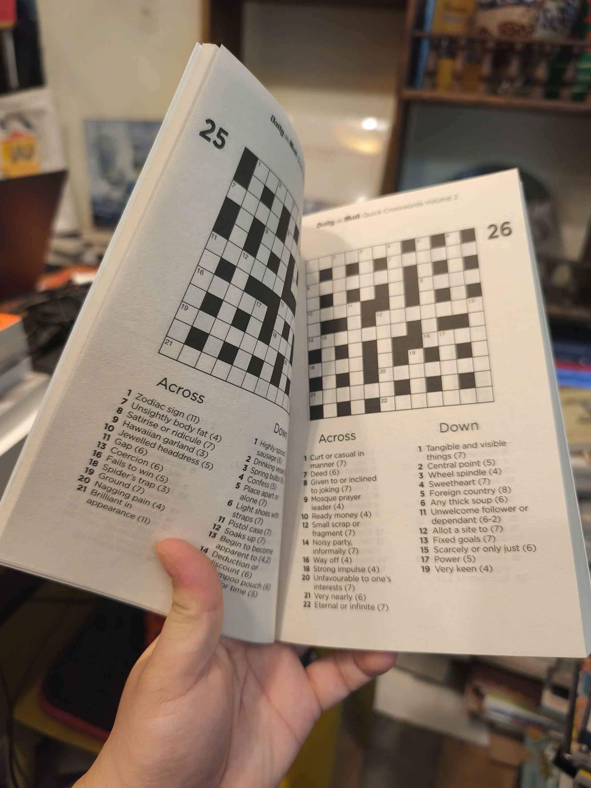 Sách - Quick Crosswords 2 | Games / Ngoại văn Nhập khẩu UK / Trò chơi ô chữ giải trí