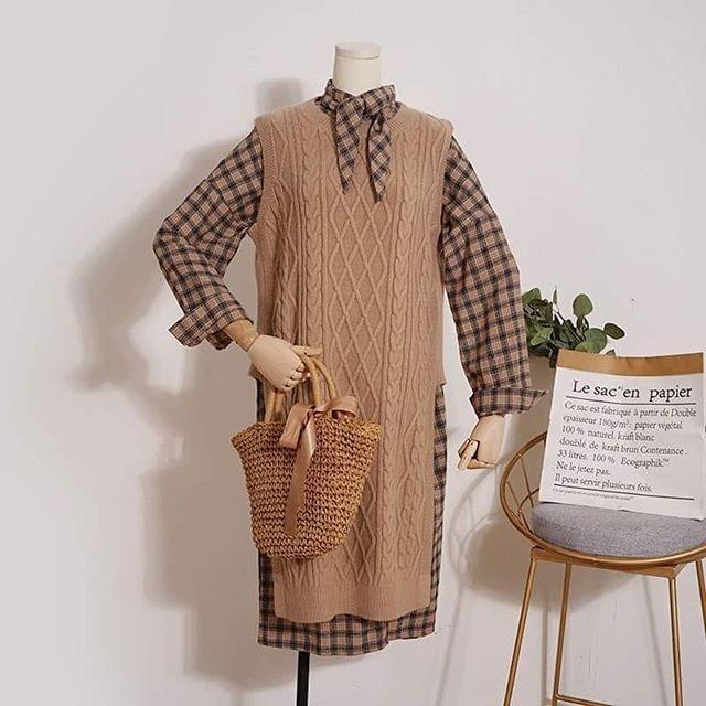 (Có sẵn) Váy len cổ tròn ulzzang