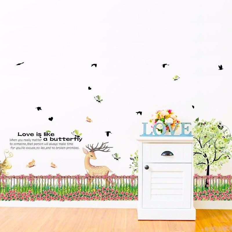Decal dán tường cho bé hình hàng rào vườn hoa hươu sao
