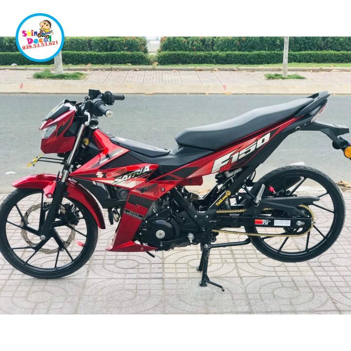 Tem rời satria fi chất liệu crom dán xe đỏ