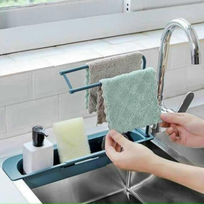 Kệ nhựa dài co dãn để bồn đựng đồ rửa chén thông minh không kèm khăn lau.