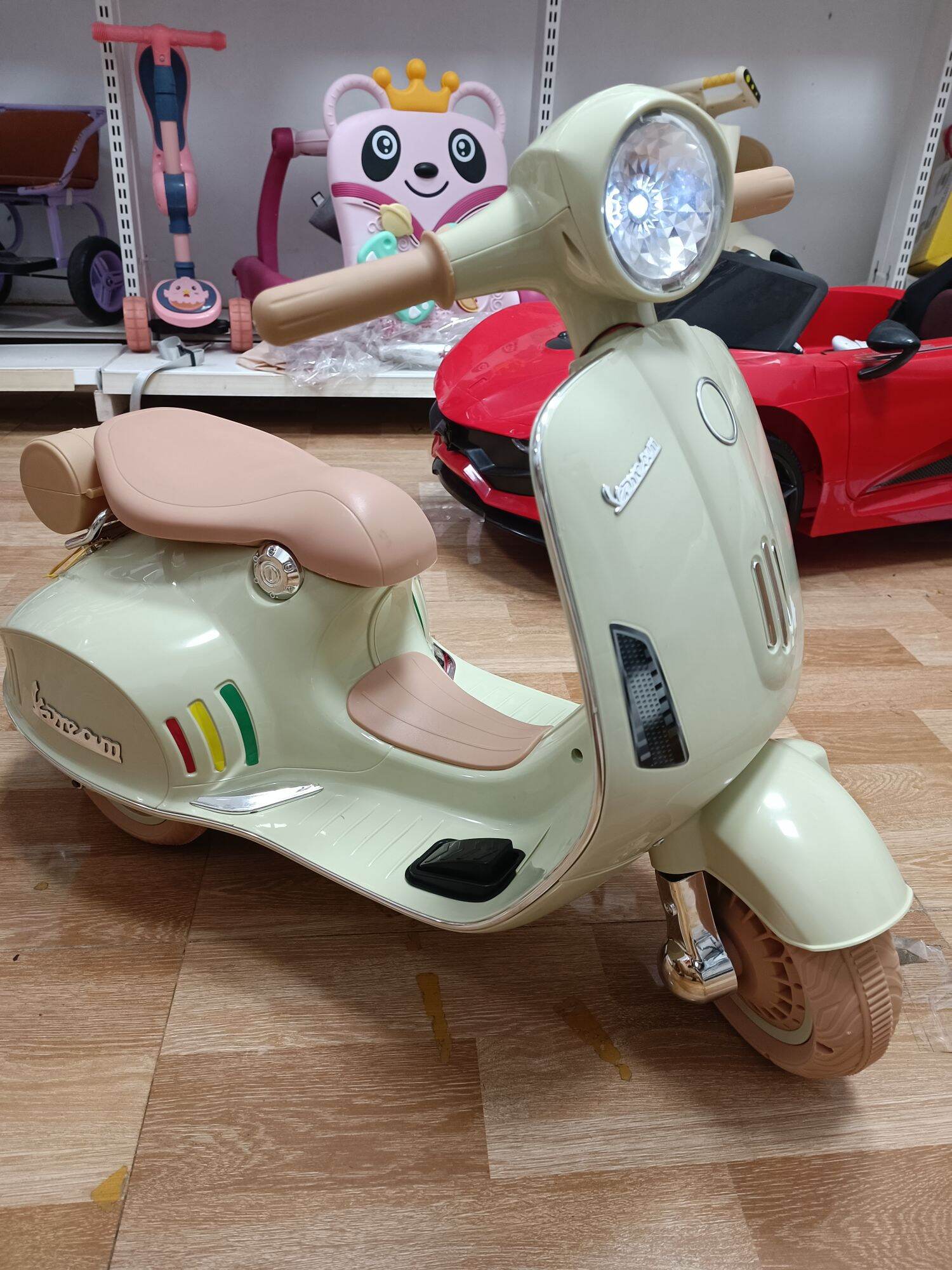 Xe điện trẻ em xw02 gọn nhẹ
