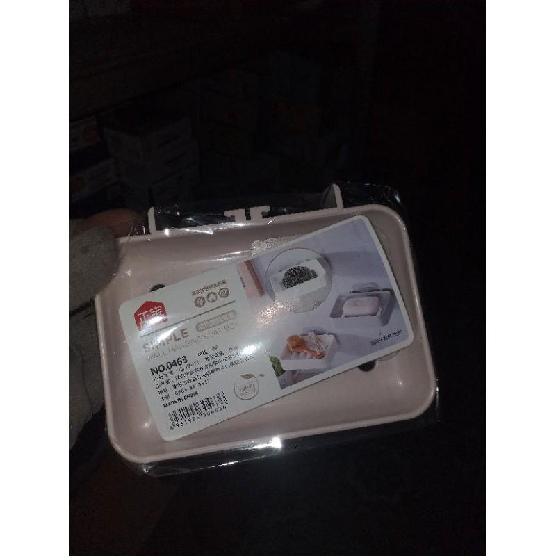 Khay - kệ đựng xà phòng có miếng dán