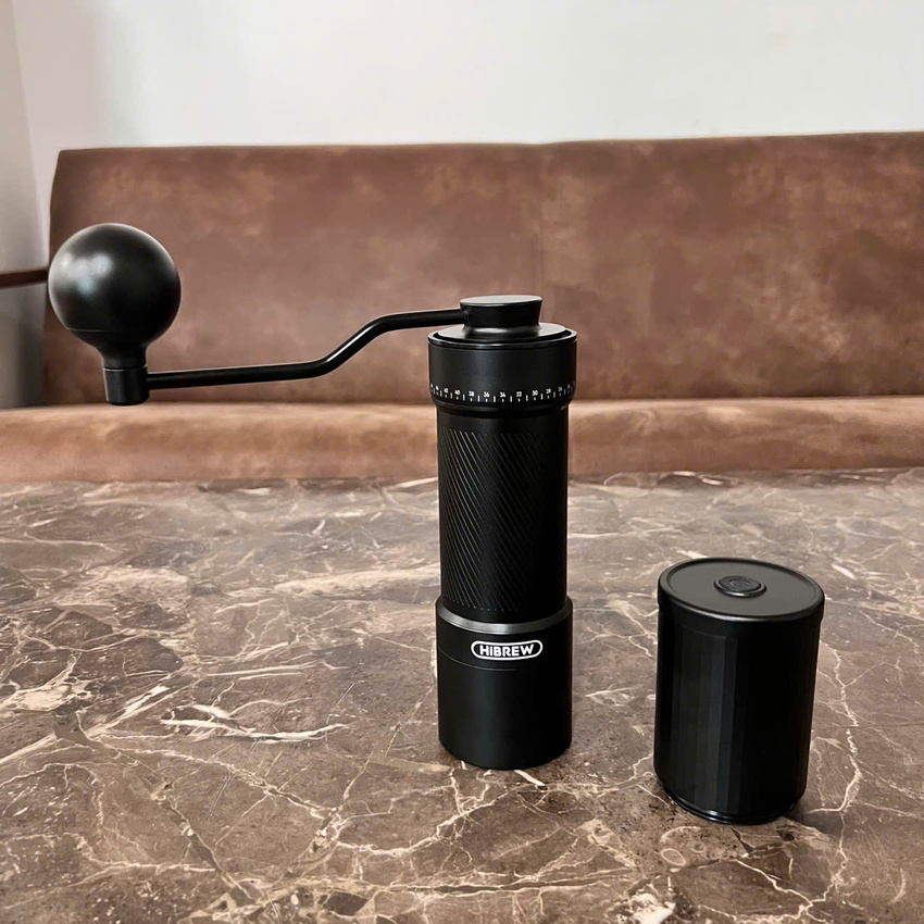 Máy xay hạt cà phê cầm tay kèm pin 60 cấp độ xay 2 trong 1 thương hiệu Mỹ HiBREW G4C - Dung lượng pin 980mAh - Hàng nhập khẩu