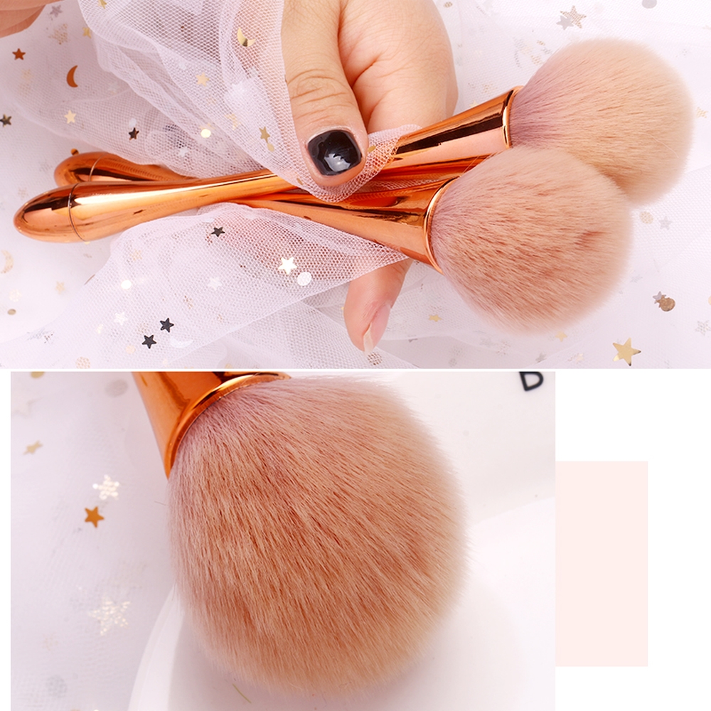 Chổi Đa Năng Makeup Phủi Móng Cán Bóng, Tiện Dụng, Dễ Dụng, Tay Cầm Thoải Mái, Màu Thời Trang Phủ Bóng, Lông Mịn Không Gây Khó Chịu