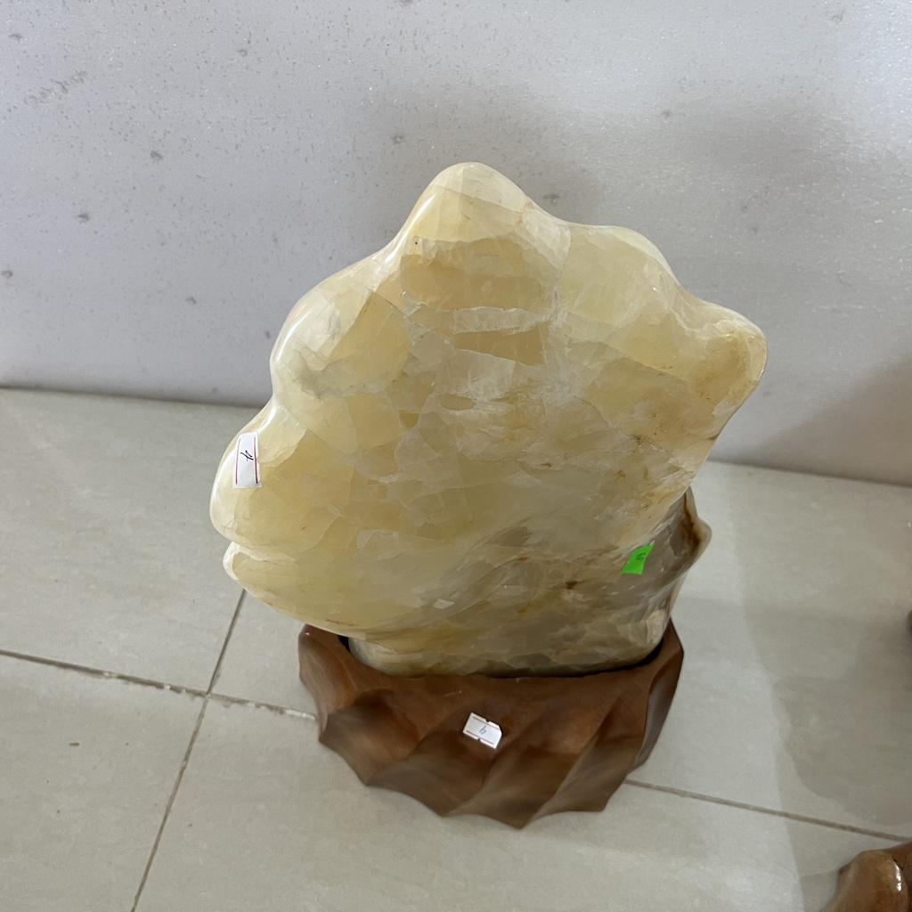 Trụ đá, đá, Cây đá trấn trạch tự nhiên mệnh Kim và Thủy cao 45 cm nặng 13 kg, màu trắng vàng siêu đẹp