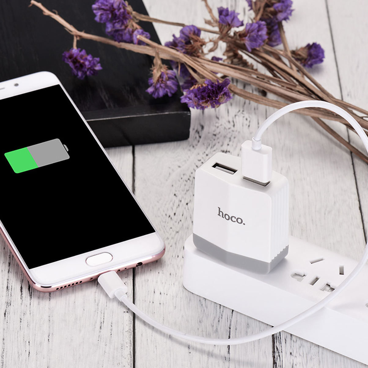 Củ Sạc Nhanh HOCO C13B 2 Cổng USB -Tặng Cáp Sạc Cho Chân Lightning- Hàng Chính Hãng