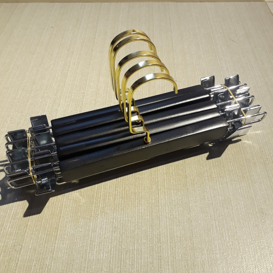 Combo Bộ 10 và 20 Móc Kẹp Quần Bằng Gỗ Sơn Đen LUXURY