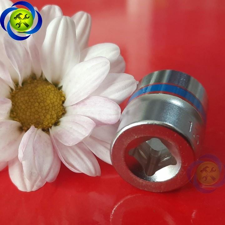 Tuýp 13mm 1/4 Kingtony 233513M loại ngắn 6 cạnh màu trắng