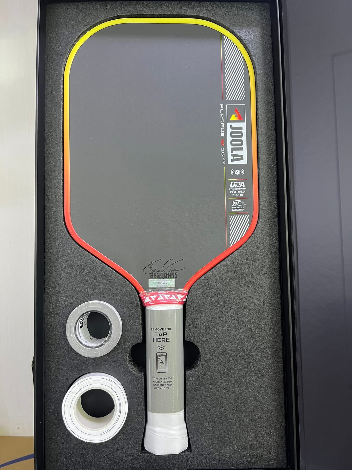 ￼Vợt Pickleball JOOLA Perseus Pro IV Summer Daze – Limited Edition, Chính Hãng (giao màu ngẫu nhiên )