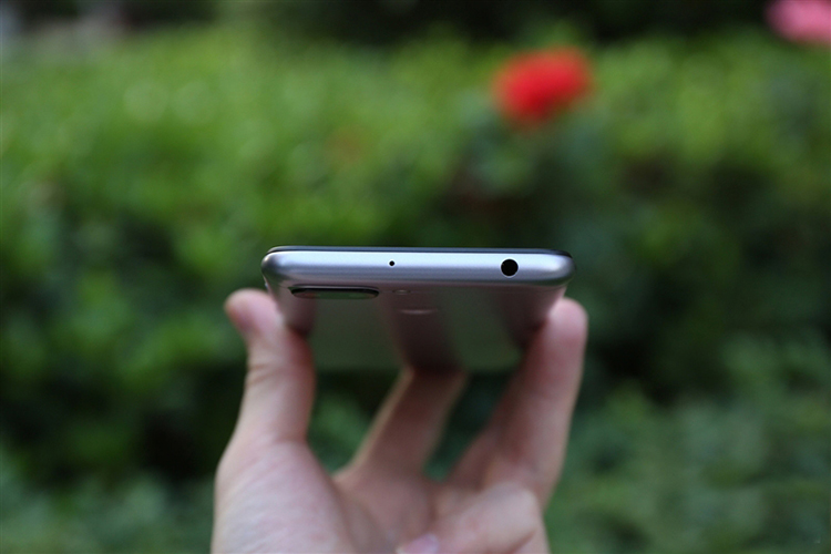 Điện Thoại Xiaomi Redmi 6 (3/32GB) - Hàng Chính Hãng