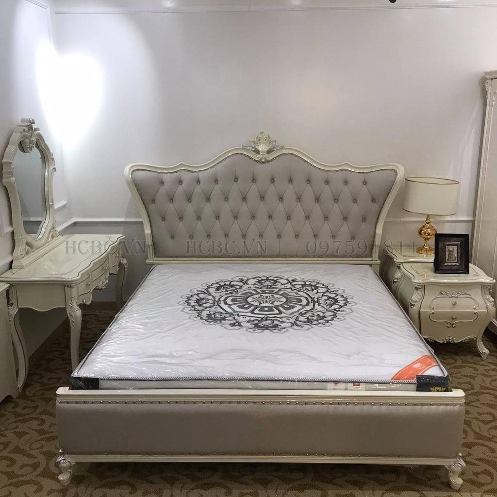 Giường ngủ tân cổ điển màu ghi xám họa tiết uốn lượn mềm mại cho không gian phòng ngủ sang trọng BED-MDF-GHI-18912-XYL-1