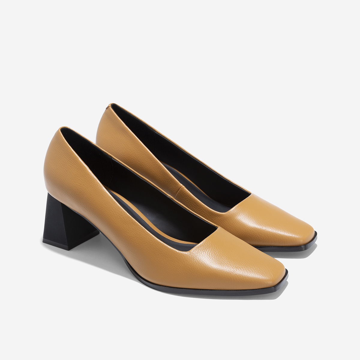 Giày Bít Mũi Vuông Block Heel - BMN 0656