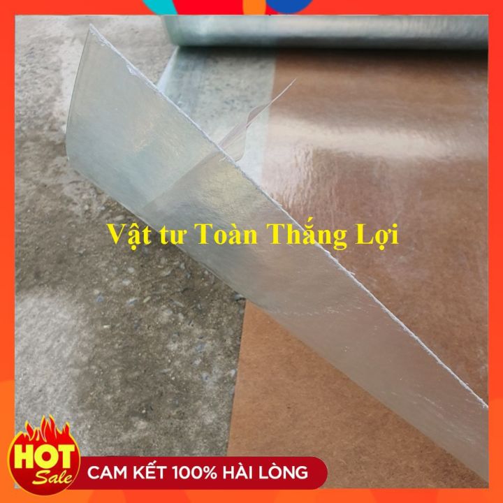 Tôn nhựa lấy ánh sáng màu Trắng mờ che mái nhà