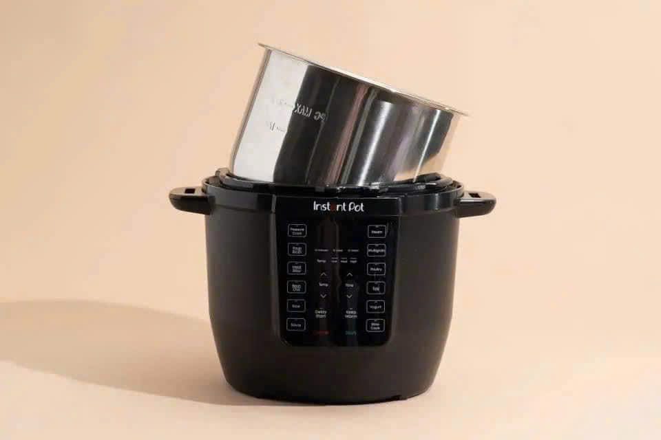NỒI ÁP SUẤT ĐA NĂNG INSTANT POT RIO 60 - 5,7L Hàng chính hãng