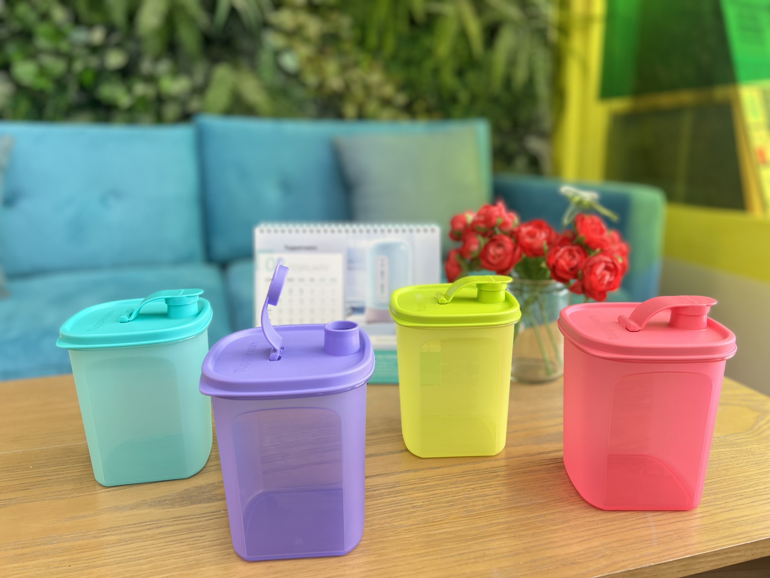 Bình nước Slim Line Pitcher 1L TUPPERWARE CHÍNH HÃNG