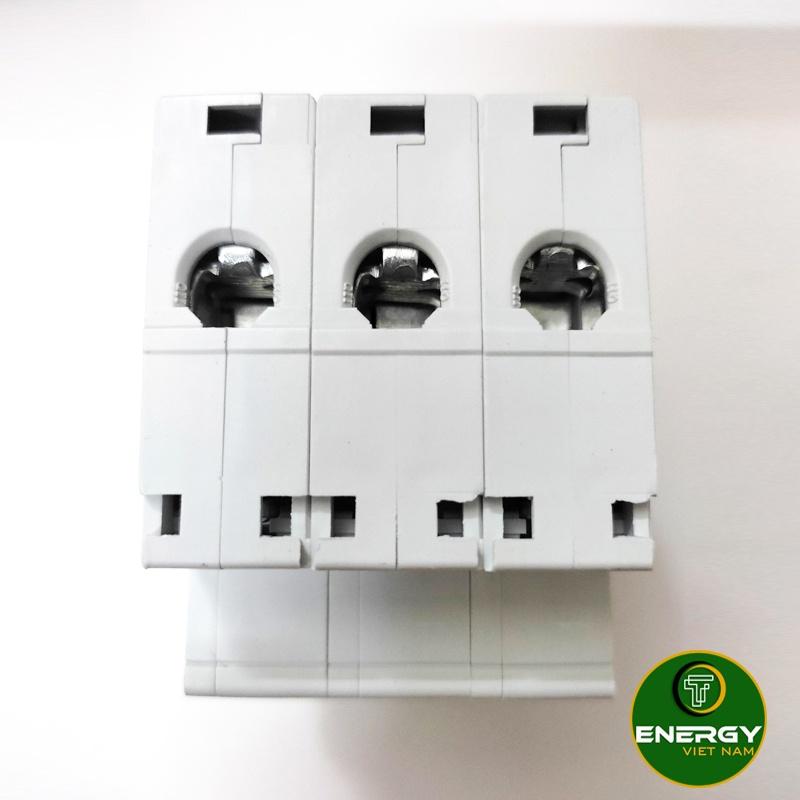 Aptomat 3P DC 800VDC MCB - Thiết Bị Điện Năng Lượng Mặt Trời - Thiết Bị Điện Solar DC 800VDC