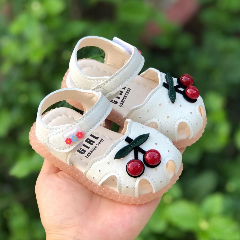 Dép sandal bé gái - Giày dép tập đi cho bé từ 1- 4 tuổi hình quả Cherry hàng Quảng Châu chất da PU siêu mềm M16