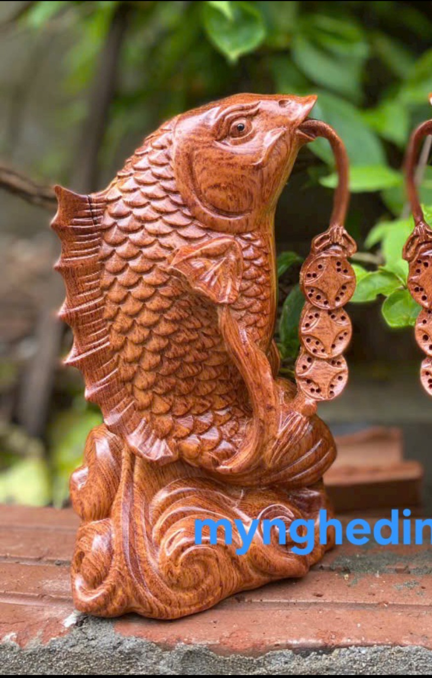 Cặp cá chép phong thủy bằng gỗ hương đá cao 30x15x9cm