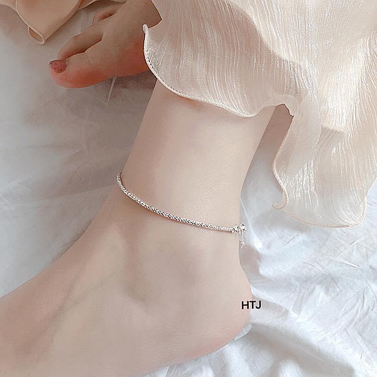 Lắc chân nữ bạc XÙ đeo ôm chân nhẹ nhàng, đơn giản vẫn toát lên sự trẻ trung ,năng động
