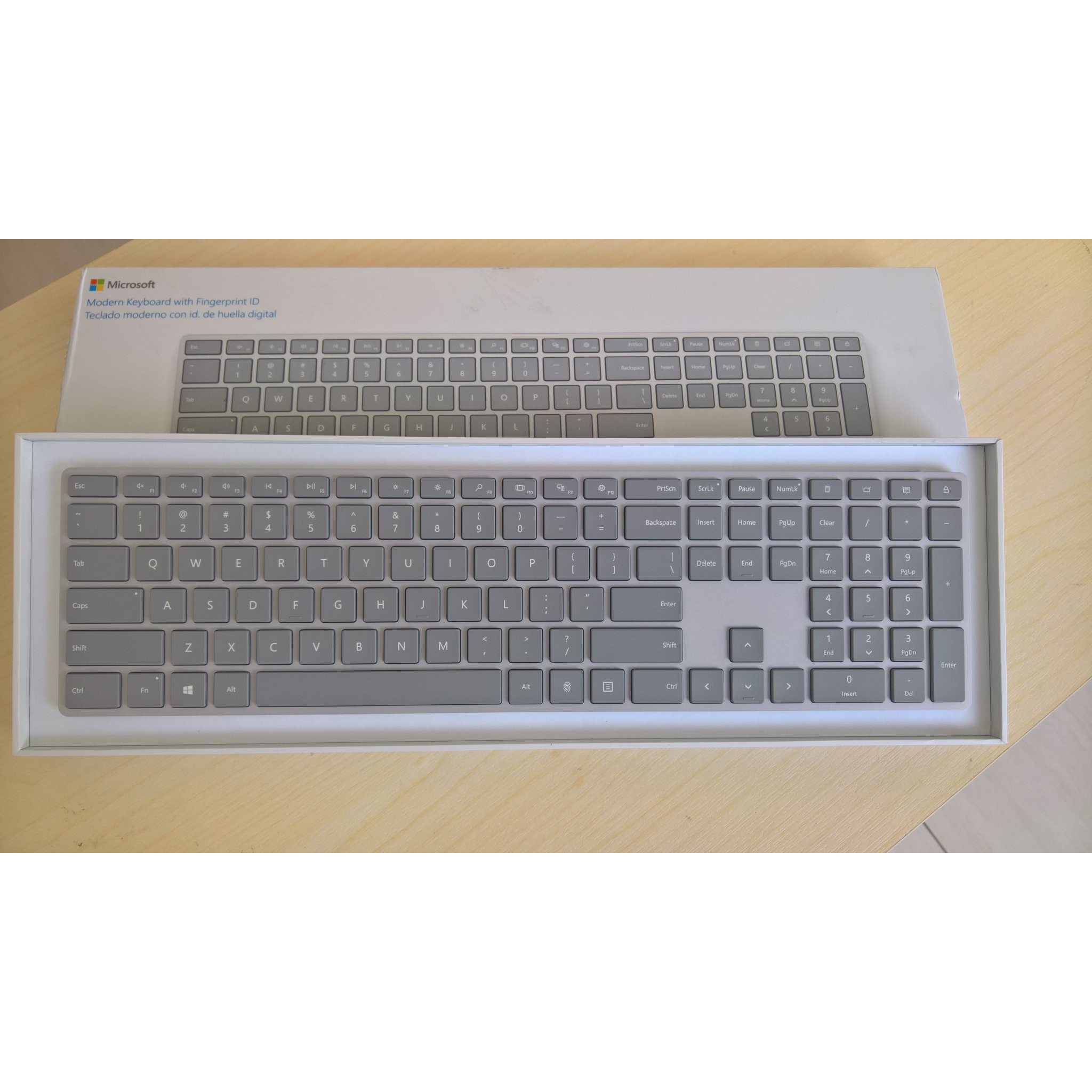 Bàn phím Microsoft Modern Keyboard with Fingerprint ID EKZ-00001 - Hàng Nhập Khẩu