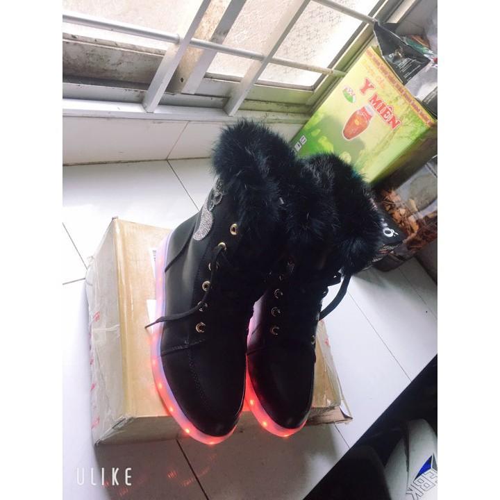Giày Phát Sáng Đen Cao Cổ Hồ LY (Nữ )-Giày phát sáng đèn Led 7 màu 8 chế độ cực đẹp bắt mắt Hàn Quốc