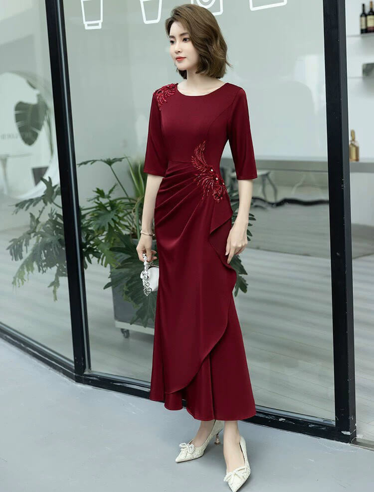 Đầm dạ hội tay lỡ kết hoa