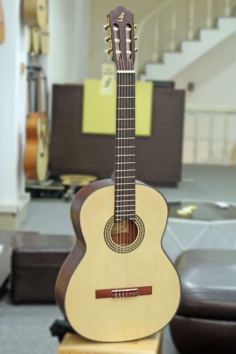 Đàn Guitar Classic C170 (full solid) chất lượng tốt , Có Ty Chỉnh Cần