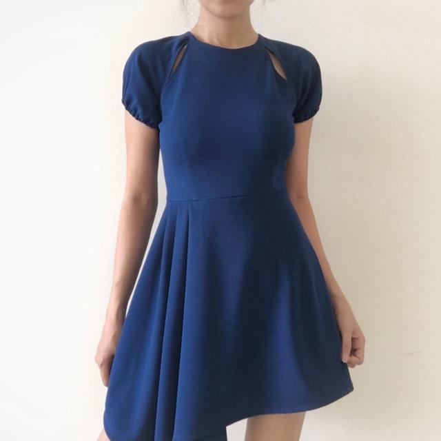 Đầm xanh lệch tà hở vai siêu tôn dáng ẢNH THẬT