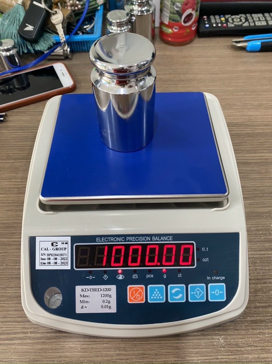 Cân kỹ thuật KD TBED điện tử giá rẻ 1200g KD-TBED1200. 1200g x 0.01g