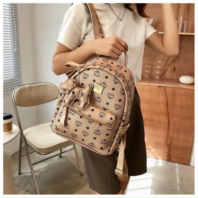 Balo Da Nữ hoạ tiết cao cấp phiên bản hot kèm móc phụ kiện dành cho giới trẻ