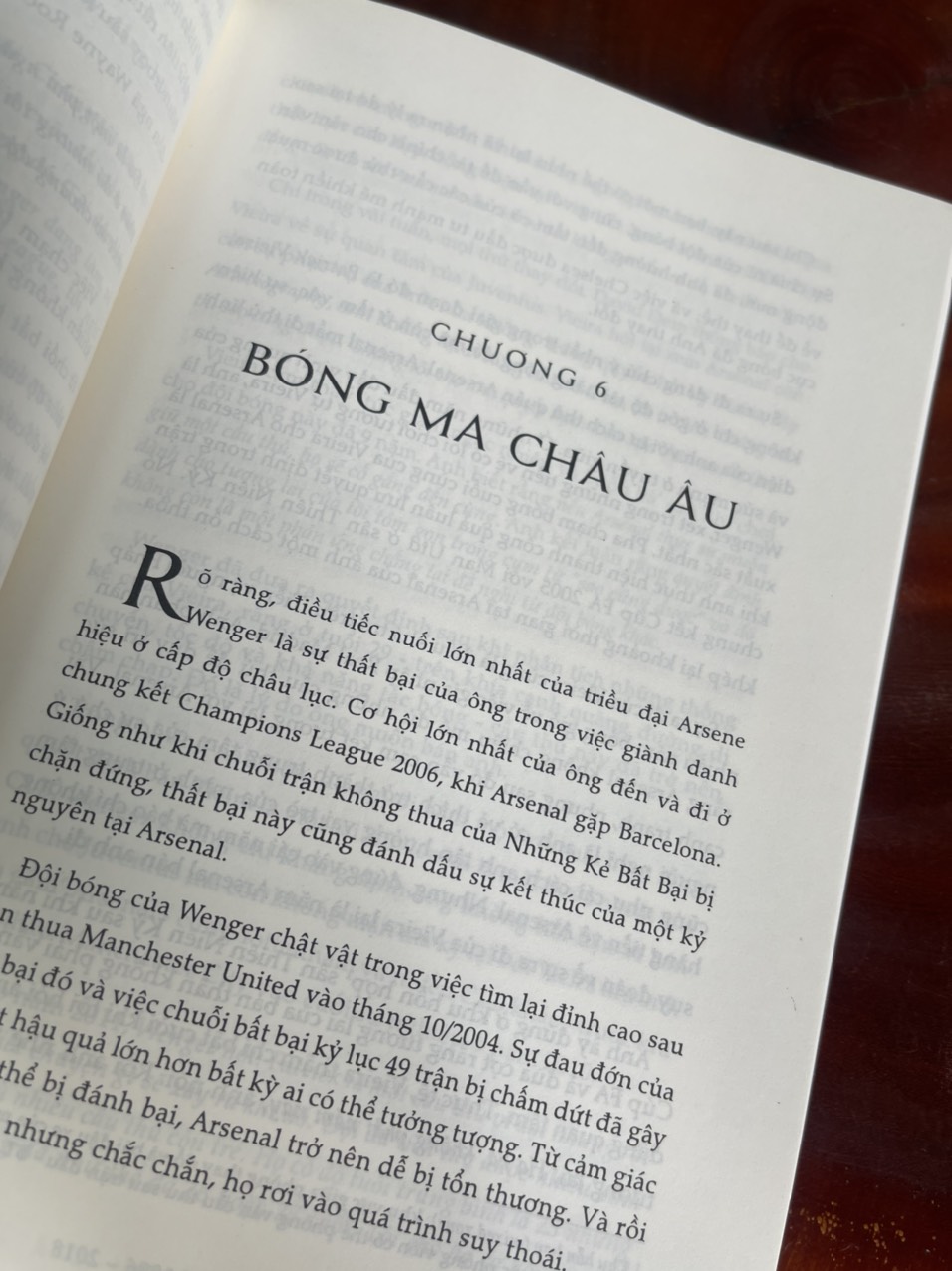 ARSENE WENGER VÀ CÂU CHUYỆN ARSENAL 1996-2018 – John Cross – Di Linh và Việt Phương dịch – Phoenix Books – Phượng Hoàng – NXB Văn hóa – Văn nghệ TPHCM (bìa mềm)