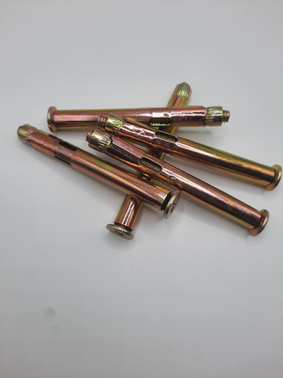 Tắc kê nở M6x70 đầu vít ba ke sắt xi kẽm