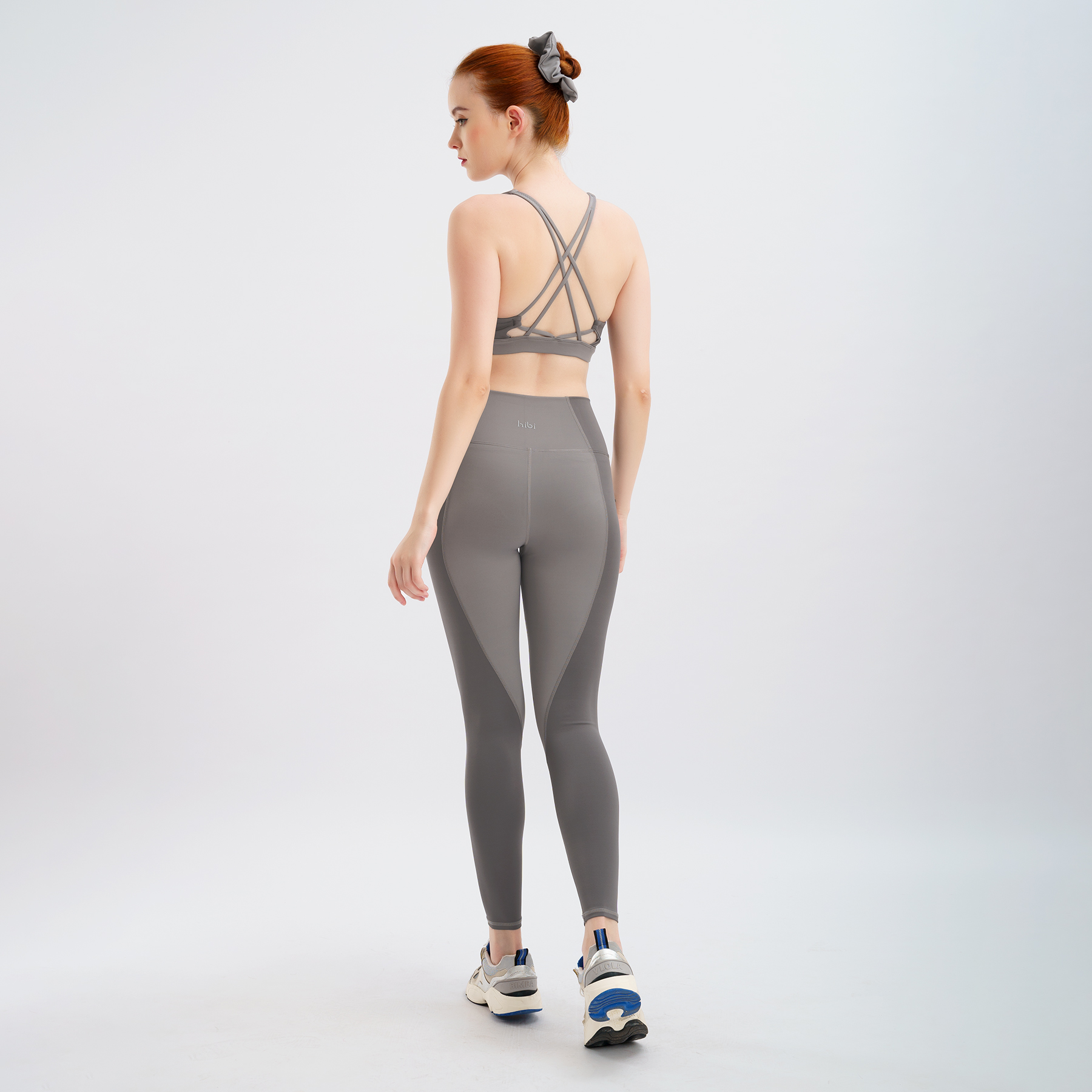 Set Đồ Tập Yoga Gym Luxury Hibi Sports H149 phối hai màu, màu Xám, Kèm Mút Ngực, Chất Vải Cao Cấp