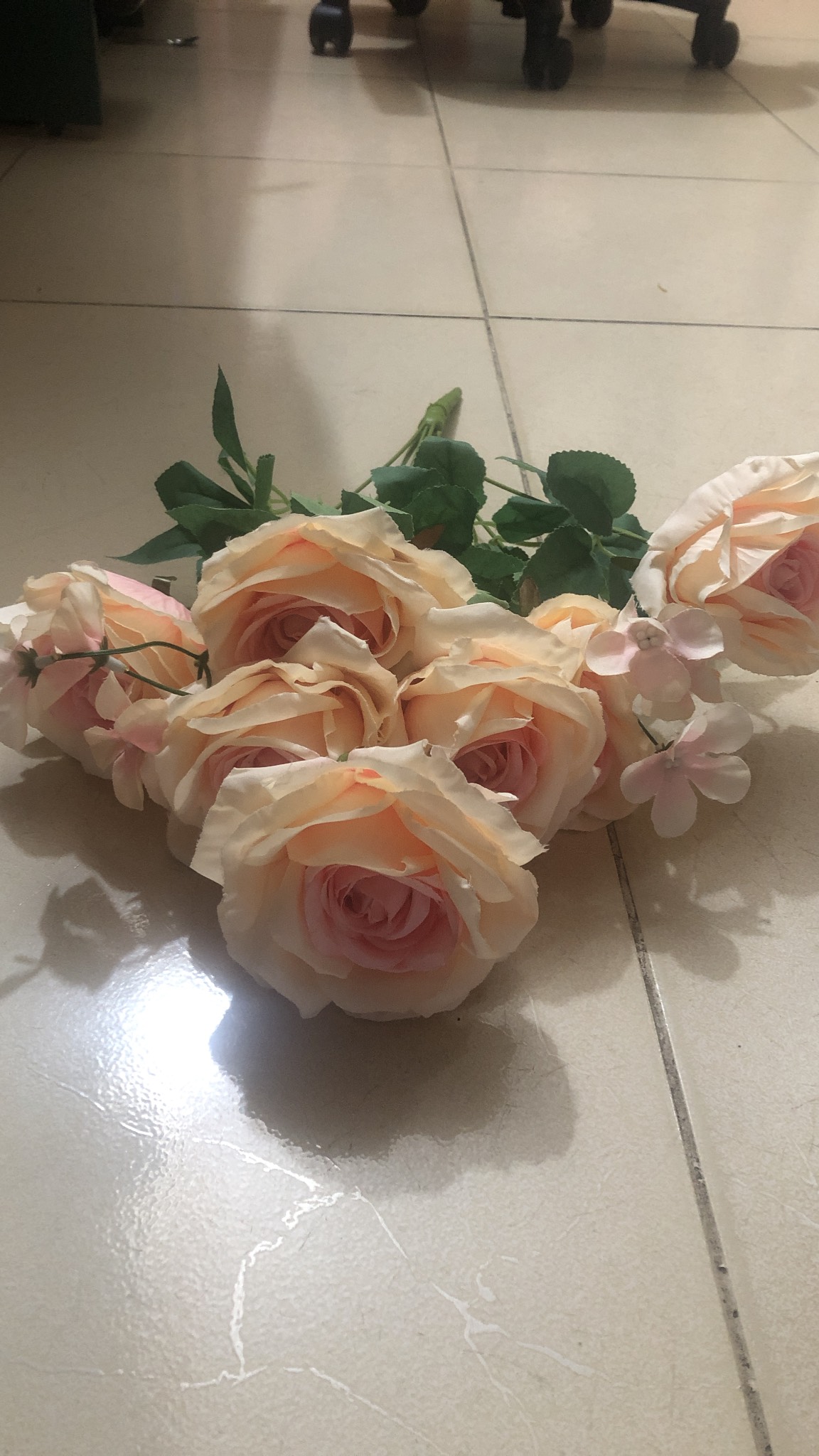 Hoa lụa - Cụm hoa hồng 10 bông Trắng