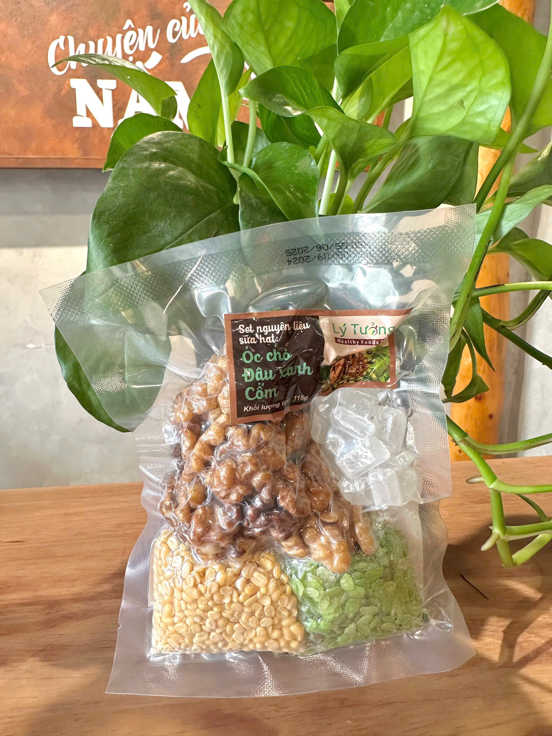 Set nguyên liệu sữa hạt: Óc chó - Đậu xanh - Cốm 115g