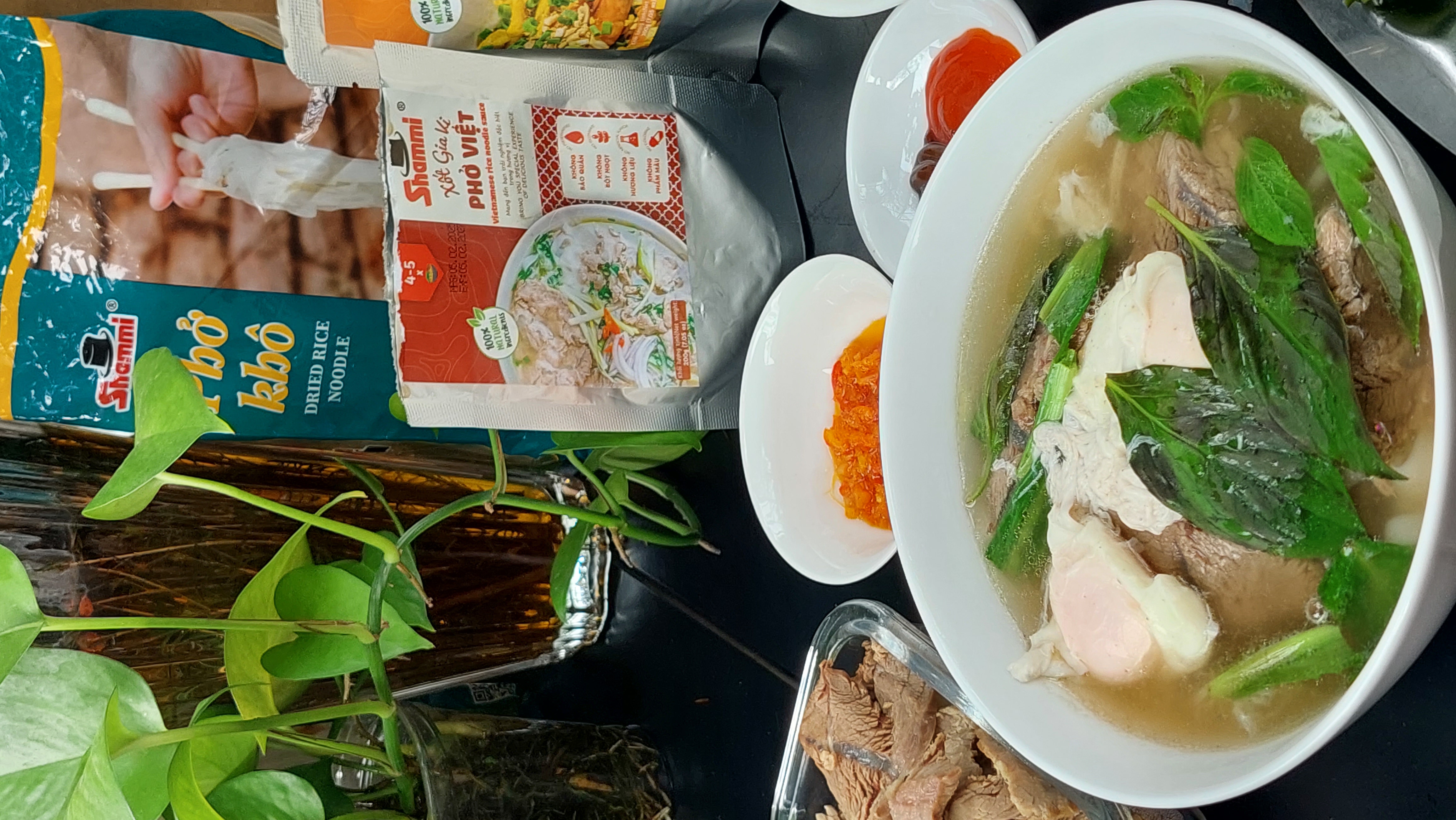 Thùng Phở khô Shammi túi 400g (phở khô Việt Nam hàng xuất khẩu)
