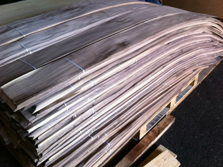 Ưu điểm đặc tính của veneer walnut ván lạng óc chó