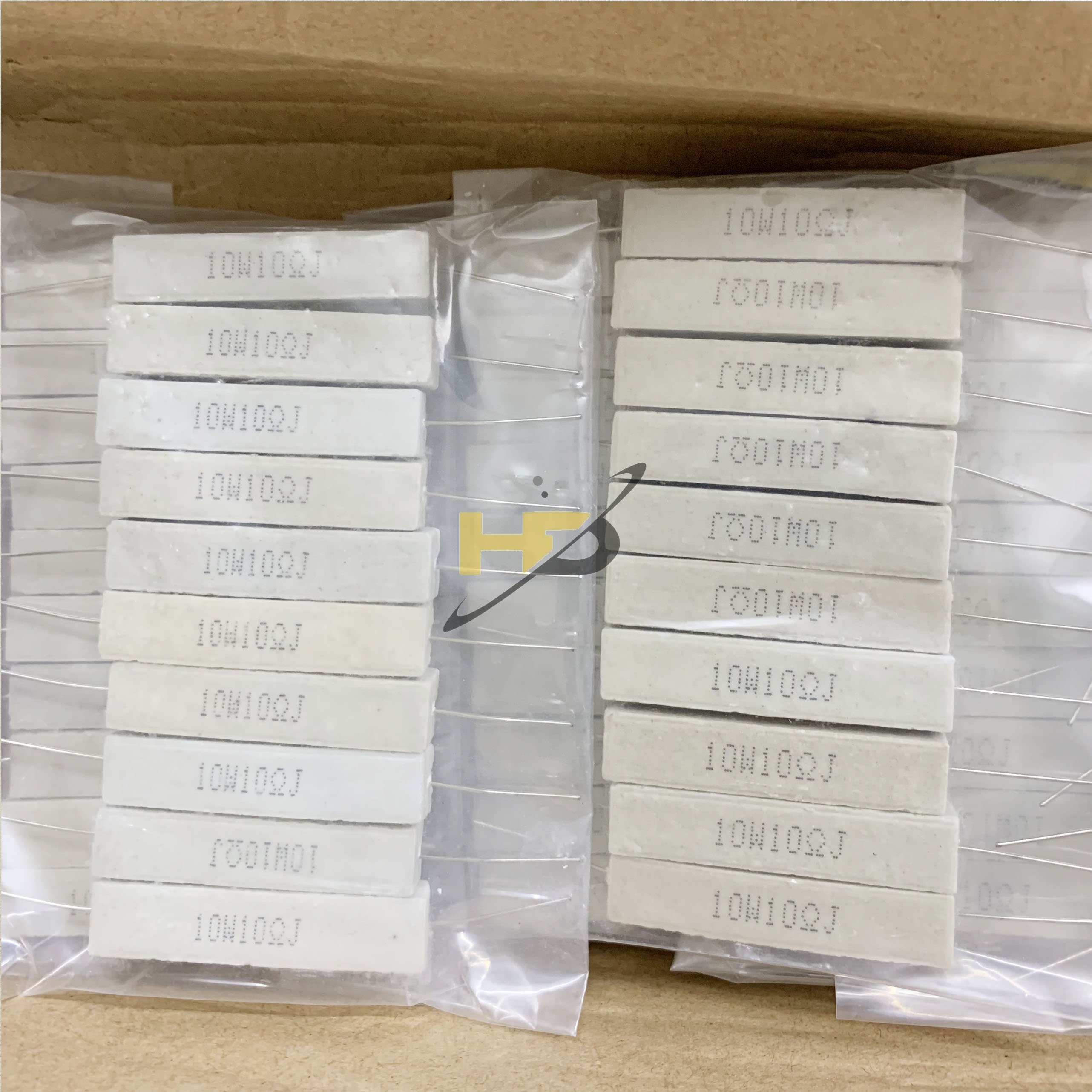 Trở Sứ 10W 10R Sai Số 5%