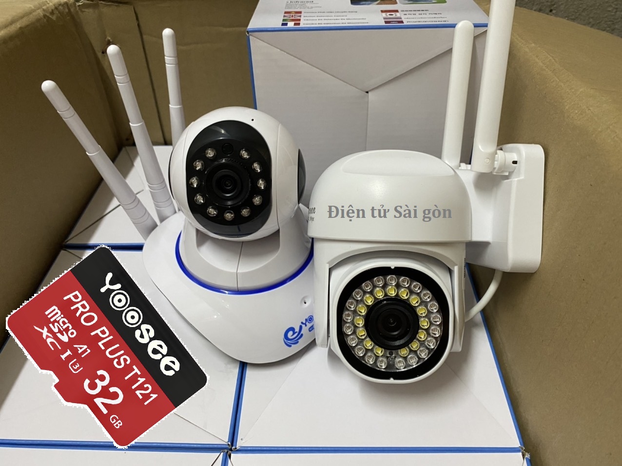 [COMBO 2 CAMERA KÈM THẺ NHỚ] Camera Wifi Trong Nhà Yoosee 3 Râu 11 LED Và Camera Wifi Yoosee Ngoài Trời Mini 36 LED - Xoay 360 Độ Đàm Thoại 2 Chiều - Báo Động Hú Còi Gửi Cảnh Báo Về Điện Thoại - Hàng Nhập Khẩu